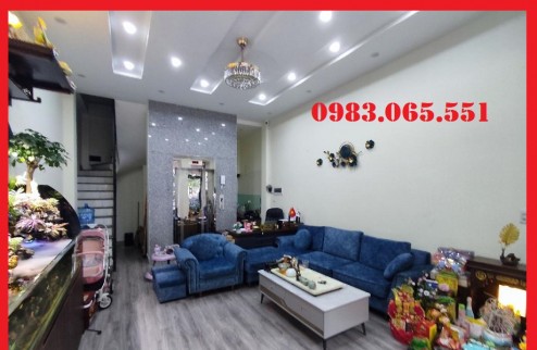 Cổ Linh LB NHà mặt phố 45m 6 tầng thang máy, kinh doanh,VP
