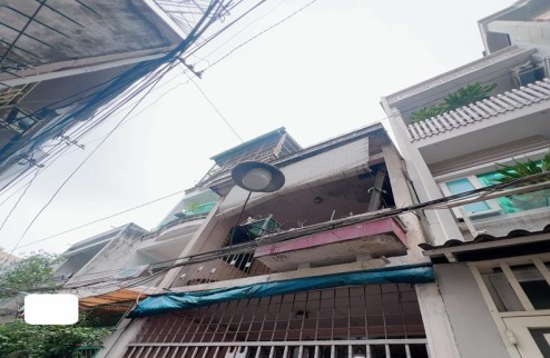Rẻ như bèo, chỉ nhỉnh 5 tỷ có nhà Nguyễn Cảnh Chân, Cầu Kho, Q1, 36m2, 2 tầng.