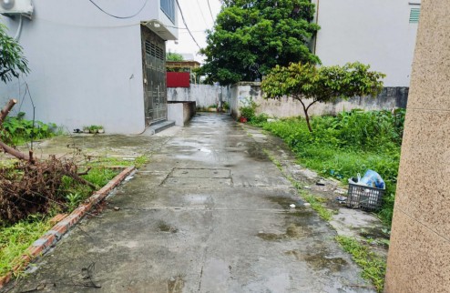 Bán nhà đất Phúc Lợi, Long Biên, DT 40 m2 giá 3 tỷ gần ô tô, dân cư đông đúc, tiện ích