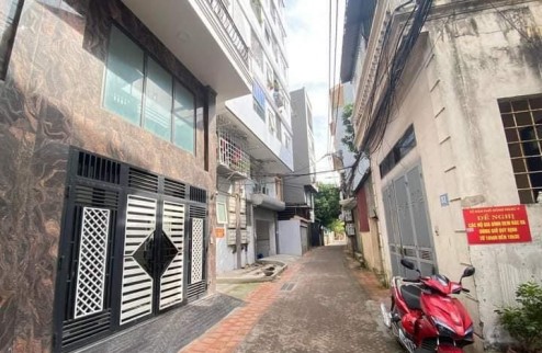 BÁN NHÀ: Đông Ngạc .DT: 42m2 - 5 tầng - MT 4m - 7.8 tỷ