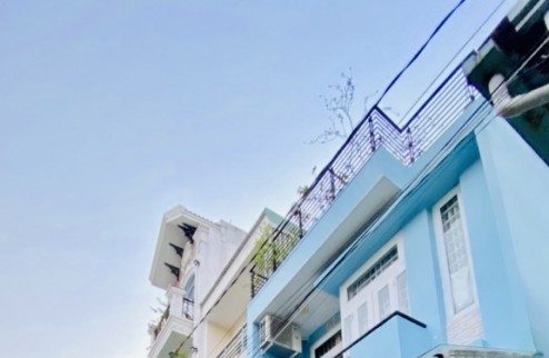 TRUNG TÂM TÂN PHÚ - PHƯỜNG VIP TÂN SƠN NHÌ - HẺM XE HƠI NGỦ NHÀ - 32M 2 TẦNG 3.X TỶ TL