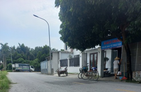 Bán nhà 2 tầng có gara ô tô thôn Tằng My xã Nam Hồng ngõ nông thông cách 10m là bờ kênh trạm bơm ấp bắc Nam Hồng.