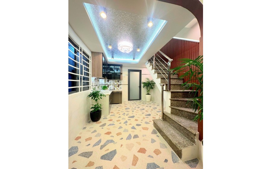 Bán Nhà Nguyễn Văn Luông, Phường 12, Quận 6.DT 26m2 x 4 tầng (9 x 3). Giá 4.2 tỷ TL.