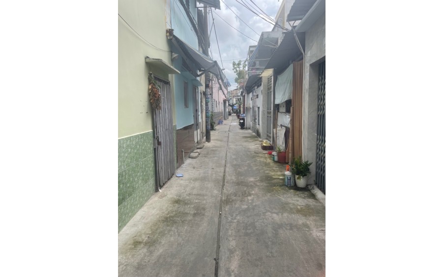 Bán Nhà Đường 3 Tháng 2 , Phường 2, Quận 11.DT 39m2 x 3 tầng (4 x 10). Giá 6.15 tỷ TL.