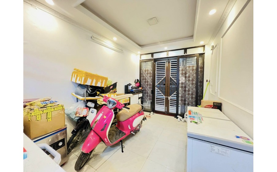 Ban nhà Lê Trọng Tấn lô góc 2 thoáng, 50m ra ô tô tránh, 33m2, Nhỉnh 5 tỷ 
