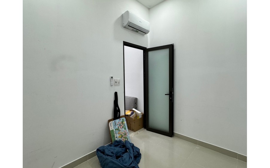 SÁT VÁCH CITYLAND PHAN VĂN TRỊ- NHÀ 38M2- NGANG 6M - HẺM 