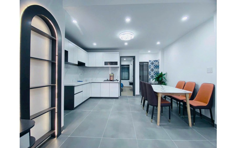 Nhà Tân Cổ Điển Hoà Minh gần Bến Xe TT  khu phố sầm uất Nguyễn Huy Tưởng