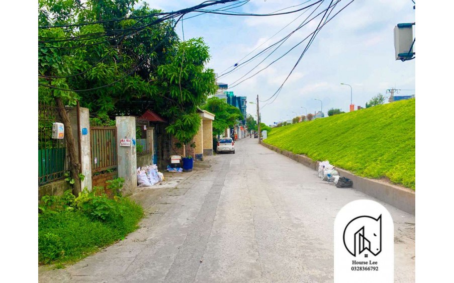 Nhà mặt đường Ngọc Thụy, oto tránh kinh doanh, ở sướng thoáng, 155m, mặt tiền: 8m, 20 tỷ 7