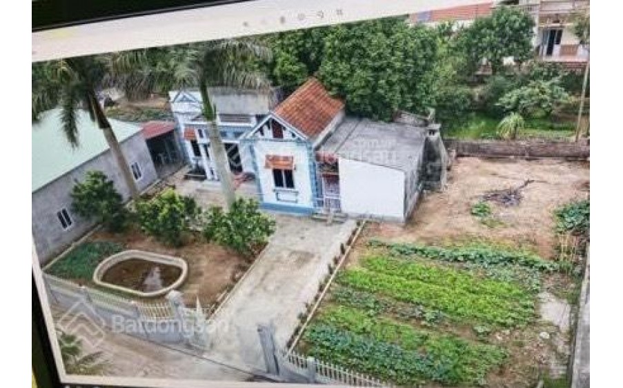 Chính chủ bận đi công tác cần Cho thuê biệt thự sân vườn 689m2 xây kiểu nhà Thái. Gần chợ dốc Bái, Đông Kết. Giá rẻ