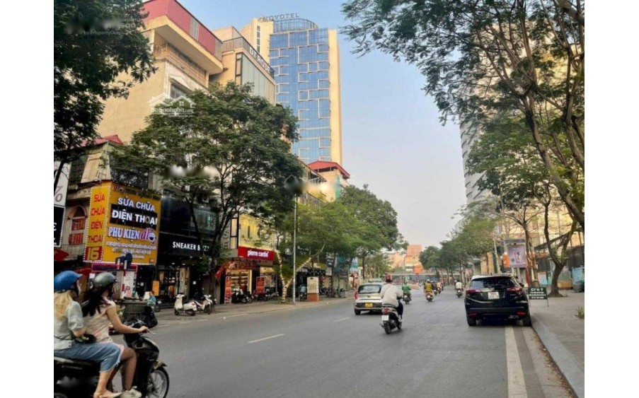 Bán nhà Thái Hà, 135m2, 4 tầng, mặt tiền 7.1m, 40.3 tỷ, Kinh Doanh đỉnh, ngõ thông