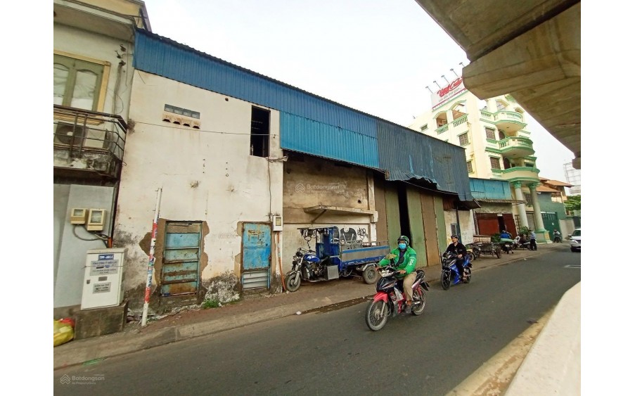 Bán đất mặt tiền Xa Lộ Hà Nội, An Phú, Quận 2, 486m2 chỉ 115 triệu m2