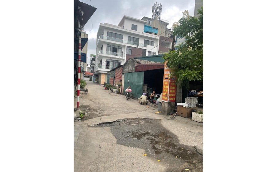 Bán Đất Tặng Nhà Mặt Tiền Ngõ Oto Ngay Trung Tâm Đông Anh