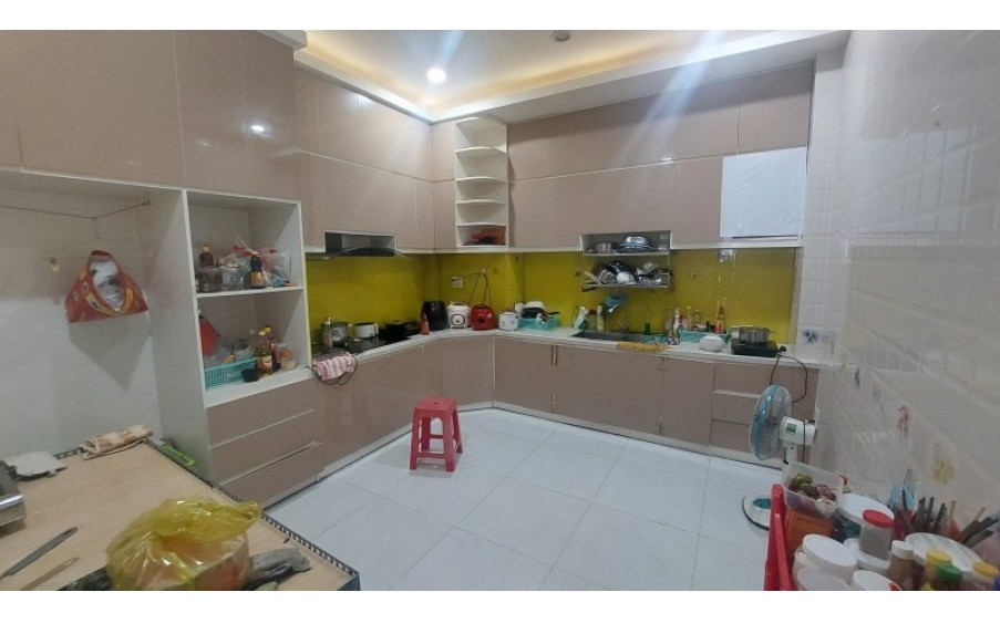 Bán nhà riêng  Dương Bá Trạc 4 tầng 5pn 4 wc  quận 8 giá chỉ 6,9 tỷ