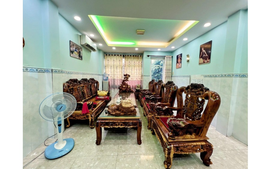 VIP TÂN PHÚ, CẠNH ĐẦM SEN - 4x19 - 5 TẦNG - ĐƯỜNG 12M - 9 TỶ tém