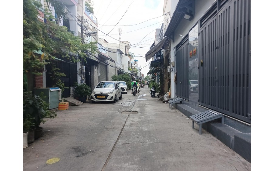 52M2 pBÌNH TRỊ ĐÔNG - NGANG BỰ 4,5M - HXH - 3 TẦNG ĐẸP LONG LANH - GIÁ 5 TỶ NĂM
