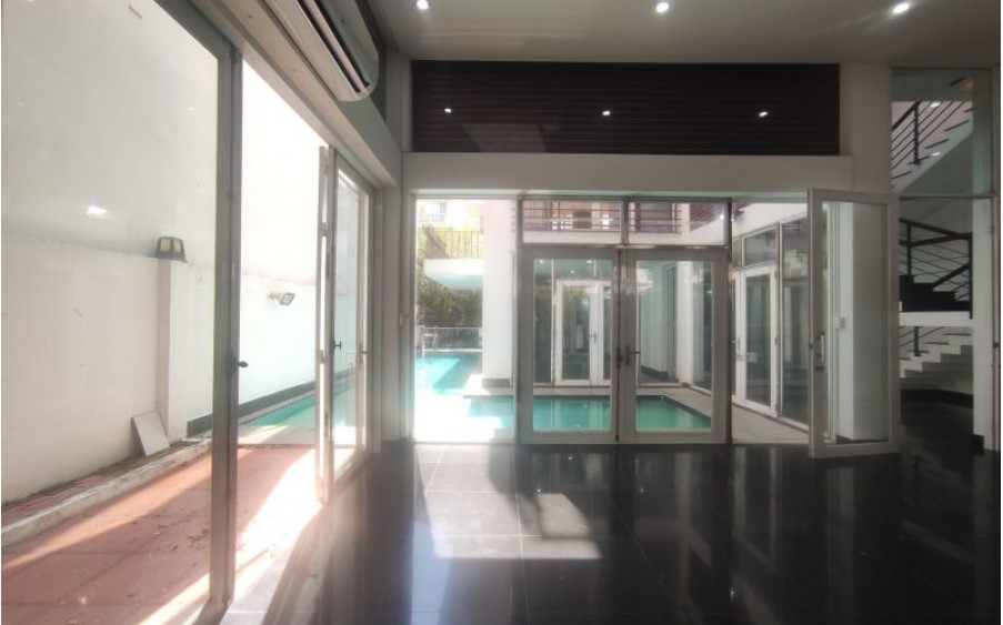 Biệt thự sân vườn có hồ bơi cho thuê tại Thảo Điền Quận 2