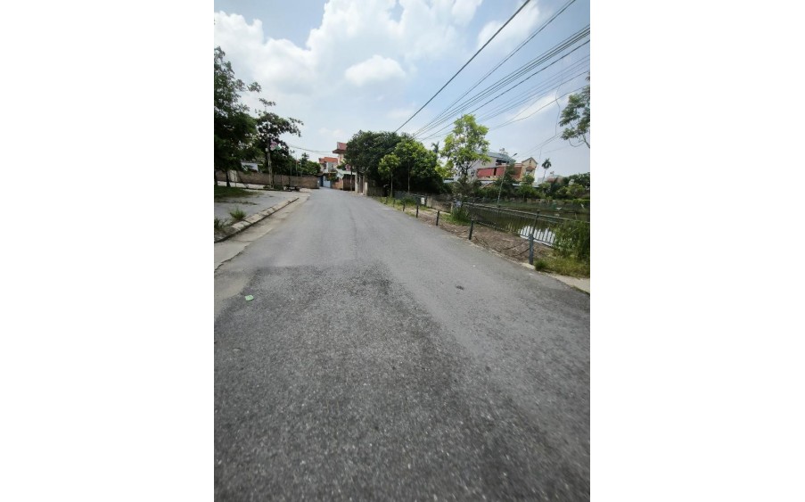 Bán đất Khê Nữ Nguyên Khê, 70m x 4m, oto tải thông, lô góc giá 3 tỷ TL. LH: 0936123469
