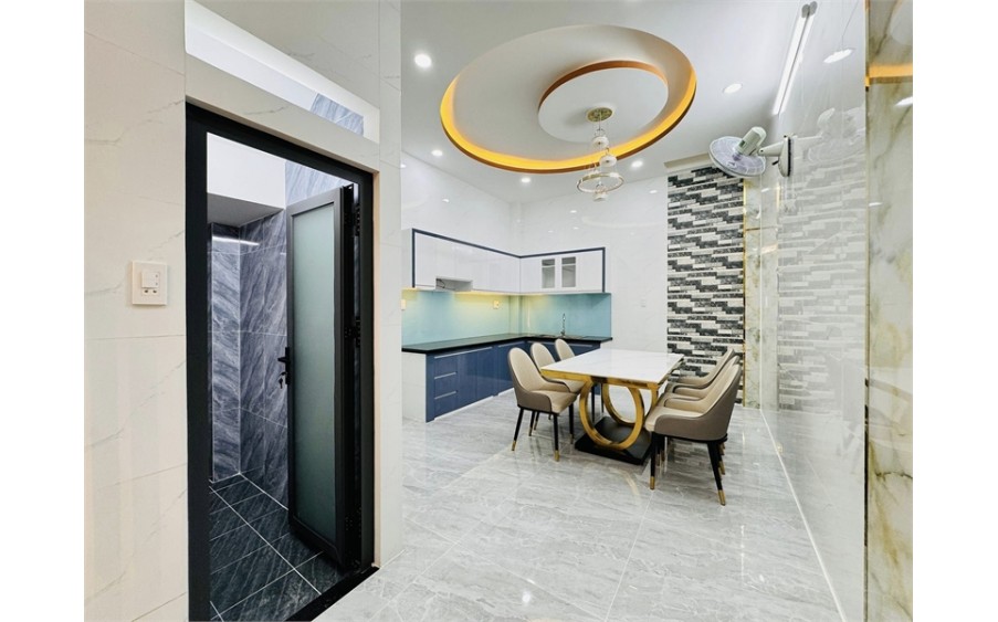 Nhà đẹp 4 Tầng, tặng nội thất. Hẻm 5m thông Bùi Quang Là, Phường 12, Gò Vấp.