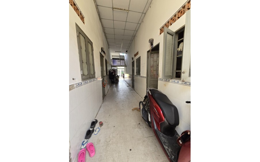 Bán Phòng Trọ Nguyễn Cửu Phú, Tân Tạo A, Bình Tân, Ngang 10m x 20m, tổng 14 phòng cho thuê 30 triệu tháng, Bán Giá Chỉ 11 Tỷ