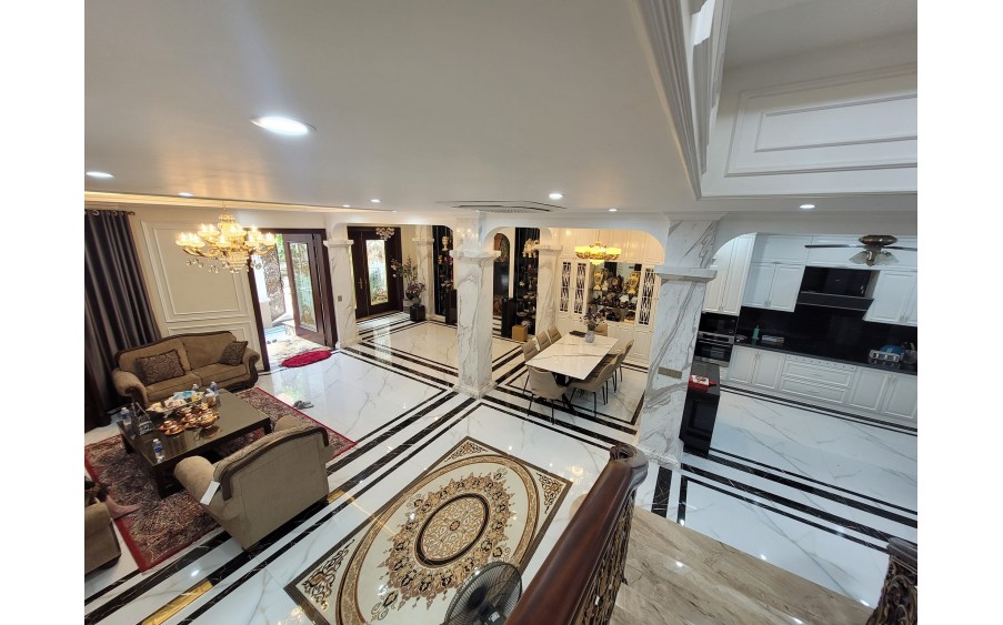 Bán nhà 97m², 4 tầng, mặt tiền 5.6m, Chỉ 13.6 Tỷ tại Lê Thanh Nghị, Bạch Mai, Hai Bà Trưng.