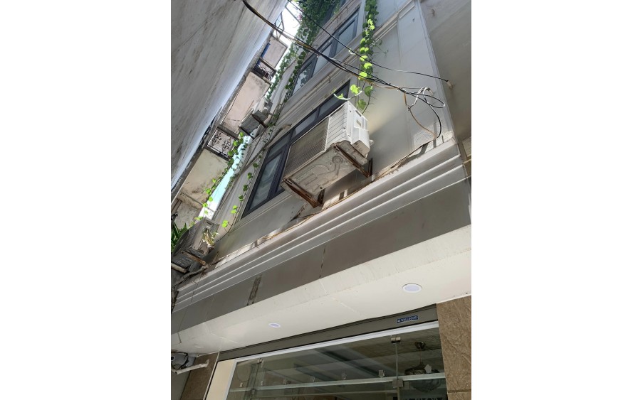 SIÊU PHẨM TÂY HỒ ĐẸP MỚI LUNG LINH, FULL NỘI THẤT TẶNG LẠI - NÉT CĂNG - SÁT VỈA HÈ Ô TÔ TRÁNH, KINH DOANH