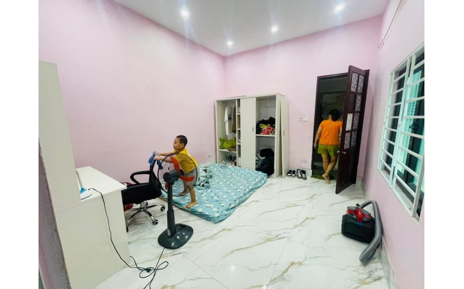 Bán Nhà Thanh Xuân 50m x 5 Tầng Phân Lô Kinh Doanh  Ô TÔ Tránh Giá 10.6 Tỷ.