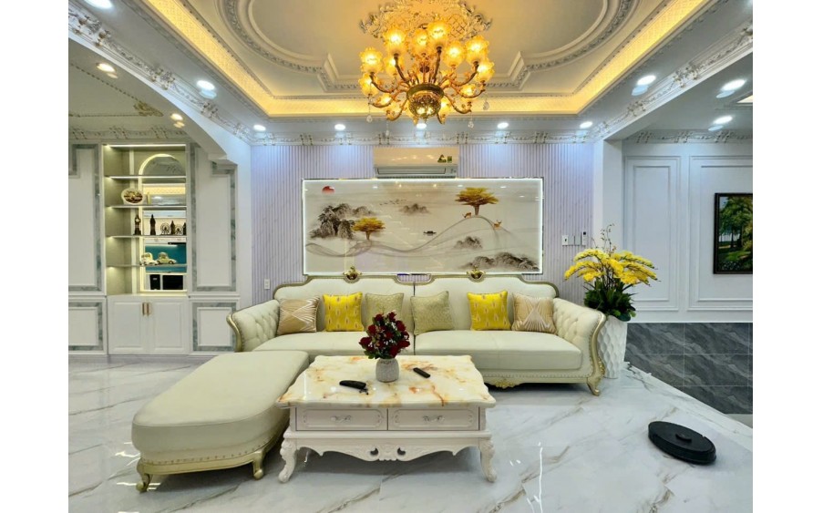 Siêu Phẩm Tân Cổ Điển Có Thang Máy - Lô Nhì Đường Đào Tông Nguyên - 5m x 22m Full Nội Thất - Cao Cấp - Cách Phú Mỹ Hưng 5 Phút .