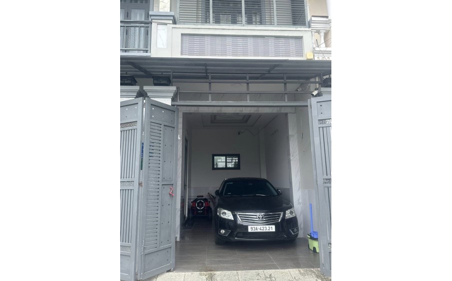NGỘP BANK -Bán nhà. Khu Biệt thự ven sông. Phú Xuân Nhà Bè. View công viên - đường nhựa 8m