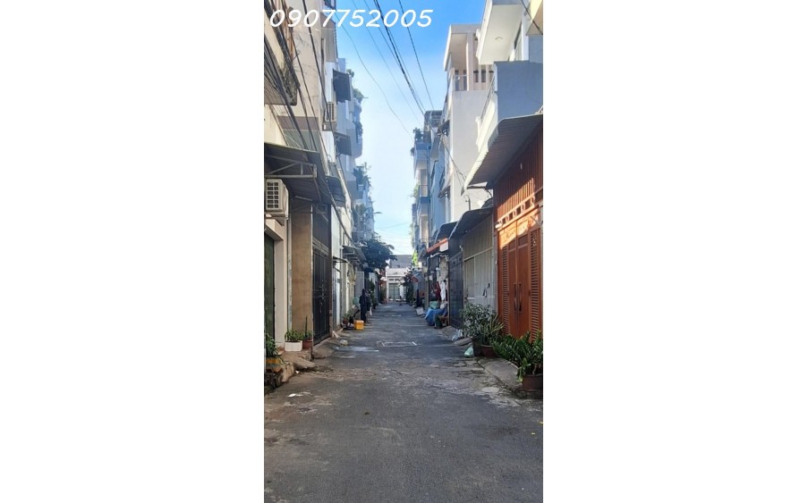 HẺM XE HƠI - MAN THIỆN - NHÀ ĐẸP Ở NGAY - CHỈ HƠN 5 TỶ