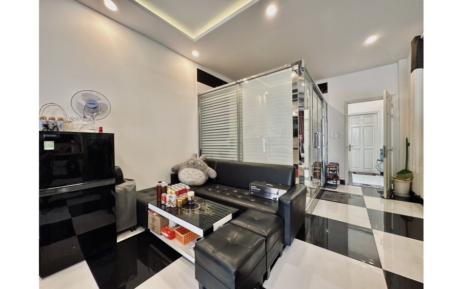 Nhà HXH 10M sát CV Hoàng Văn Thụ 125M2 4 Tầng chỉ 26 Tỷ Đường Phổ Quang Tân Bình