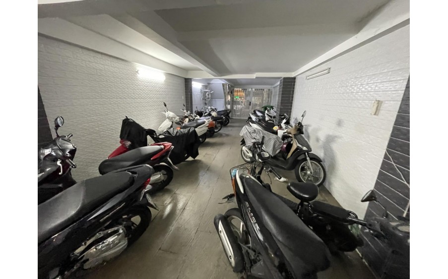 Nhà mặt tiền Ngay Ngã tư 7 Hiền170m2 5 Tầng 20 Phòng CHDV chỉ 37 tỷ Tân Bình