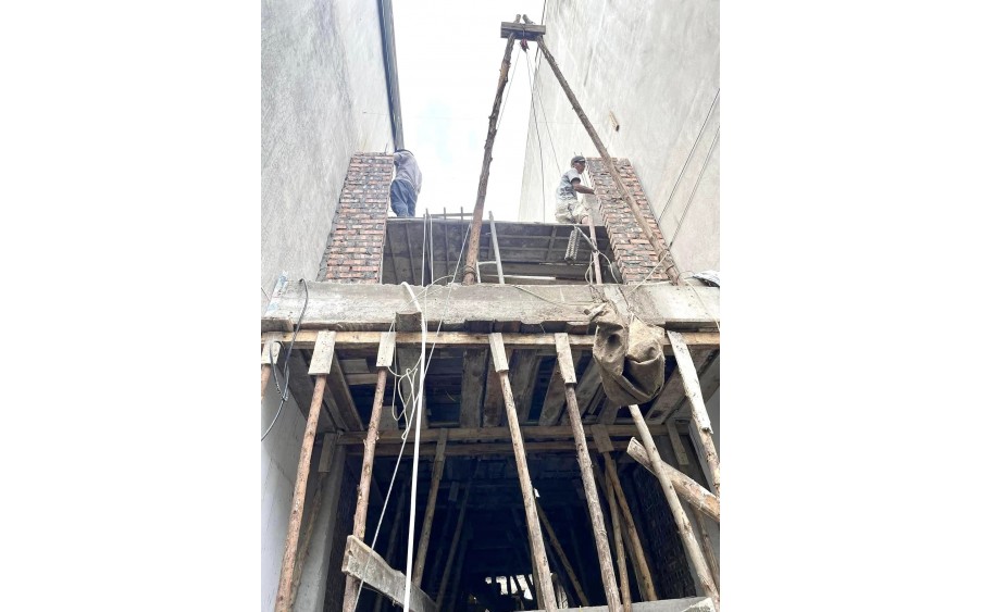 SIÊU PHĂM DÔC CHUẨN BỊ RA LÒ  Vĩnh Tuy 48m x 4 tầng