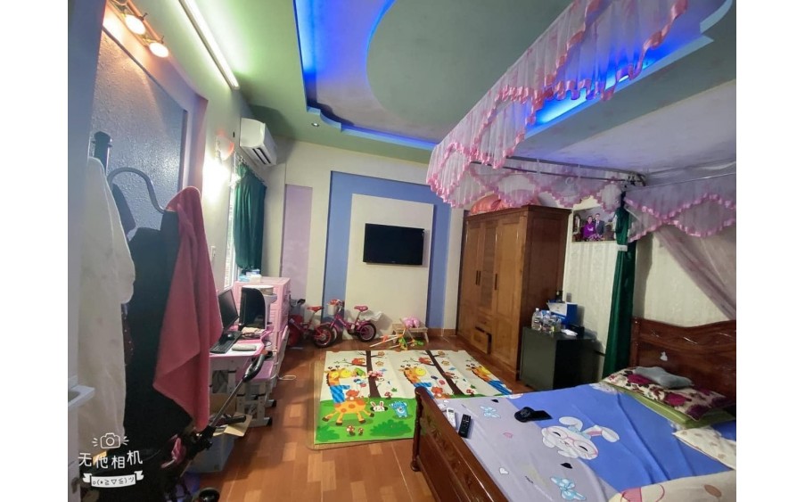 Bán nhà ngõ 163 Phạm Văn Đồng 35mx5T 3PN hơn 5 tỷ MT 8m siêu thoáng 2 ngoặt gần phố