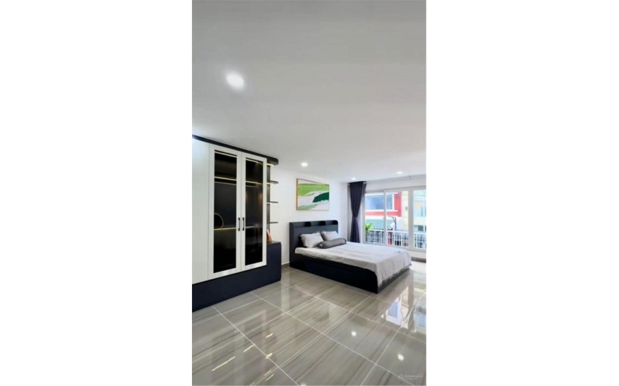 Ban nha đường Nguyên Hồng 2 tỷ 380 Gần chợ Cây Thị, nhà 1 trệt 3 lầu 40m2 hẻm oto,  LH Trung
