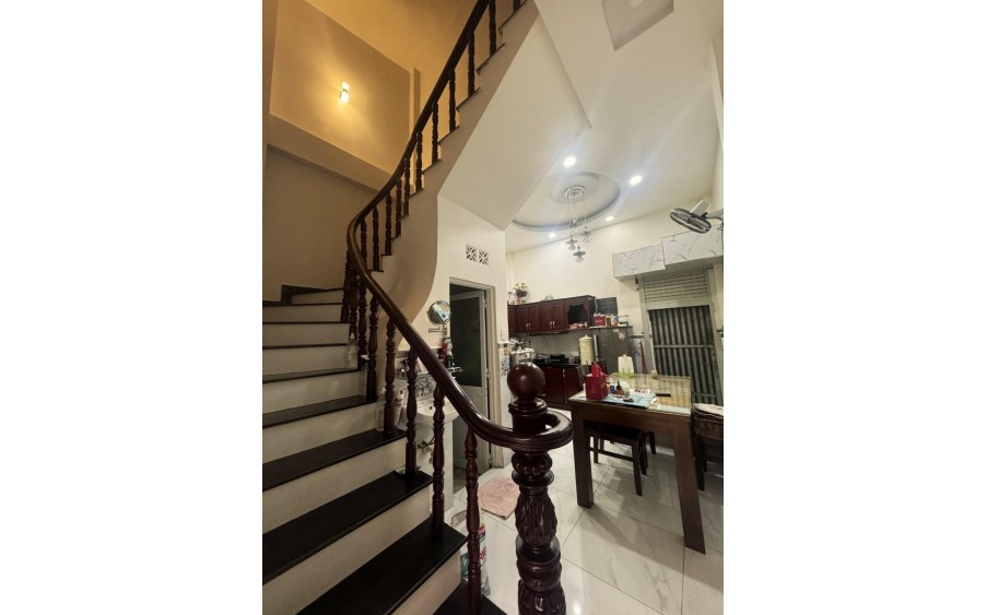 52M2 pBÌNH TRỊ ĐÔNG - NGANG BỰ 4,5M - HXH - 3 TẦNG ĐẸP LONG LANH - GIÁ 5 TỶ NĂM