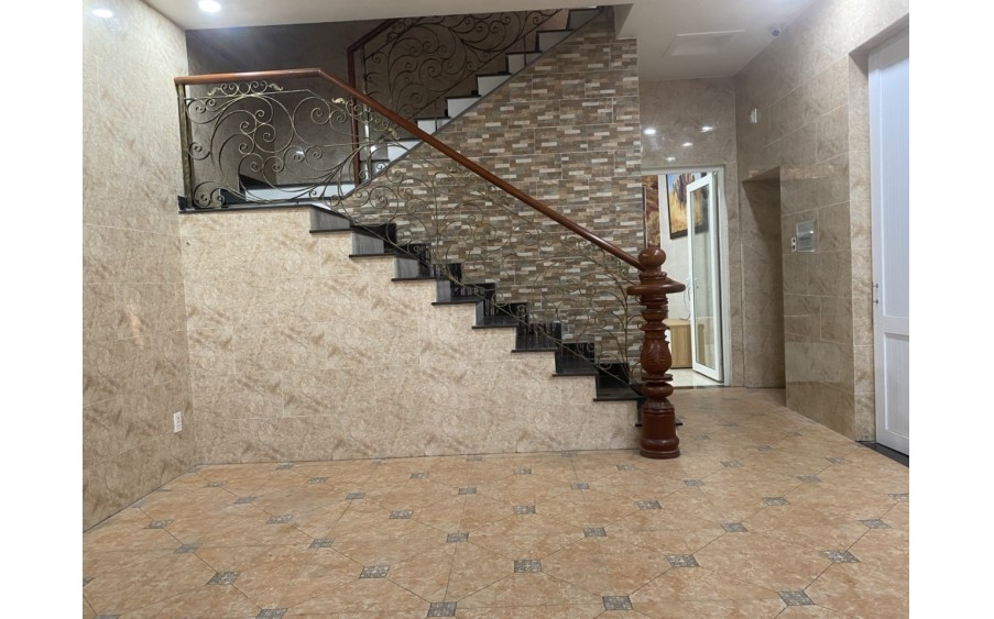 Gấp 4 tầng góc 2 mặt tiền hẻm xe tải Lê Đức Thọ Phường 16 Gò Vấp kinh doanh - dòng tiền 60 triệu/ tháng. Ngang 12m x dài 25m, CHỈ 23 tỷ TL.