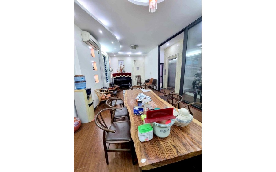 ĐỘI CẤN - 54m2 x 6Tầng - MT 5,4m- Ô TÔ - THANG MÁY- NỞ HẬU- LÔ GÓC - THÔNG - gần 15 TỶ