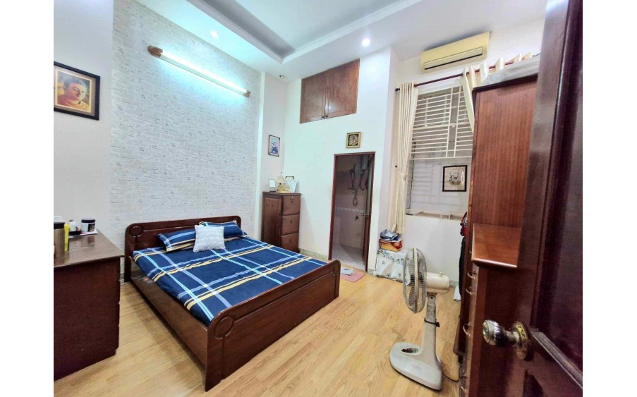 Đỉnh Hẻm Xe Tải Thông Lê Quang Định, P7, Bình Thạnh, 64m2 (4x16), Chỉ 9.9 Tỷ .