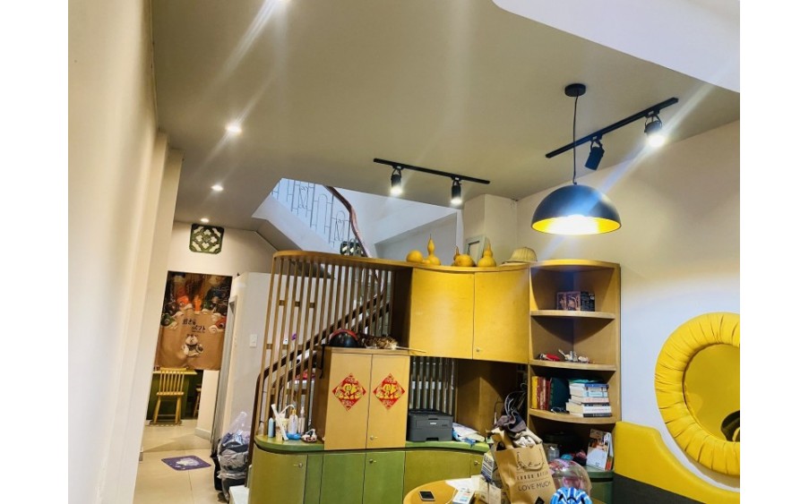 Bán nhà quận 10, đường Thành Thái, 53m2, hẻm xe hơi, 11.5 tỷ