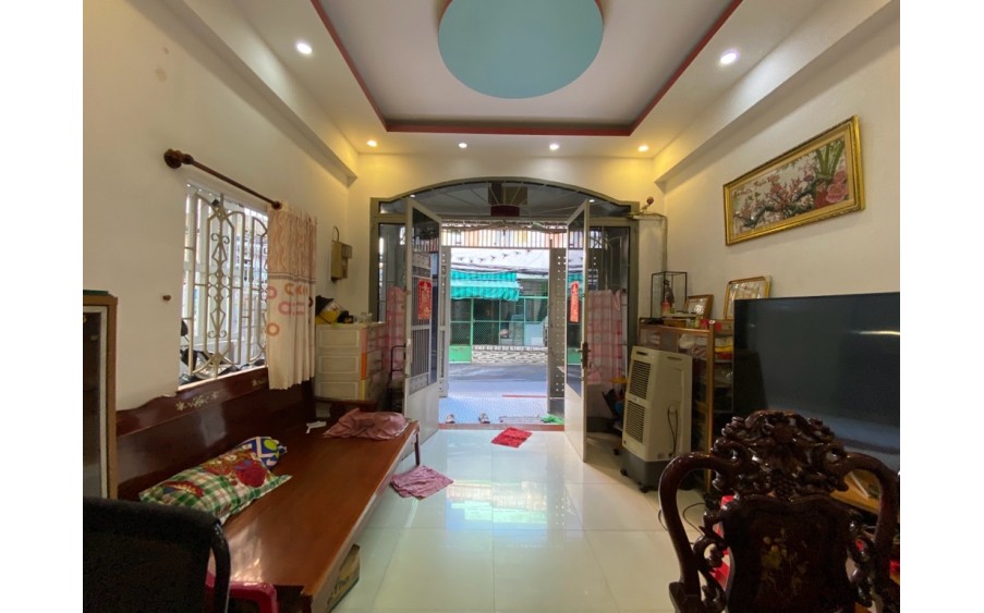 Bán nhà quận 11, đường Bình Thới, 56m2, 3 tầng, lô góc hẻm xe hơi, 9.9 tỷ