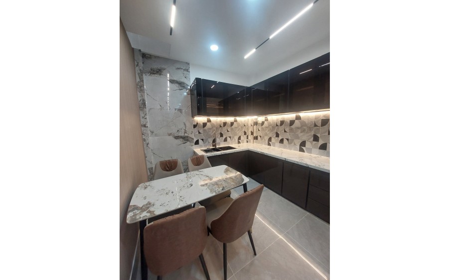 NHÀ MỚI Ở NGAY, HẺM XE HƠI, 40M2 3 TẦNG 3PN CHỈ HƠN 4 TỶ