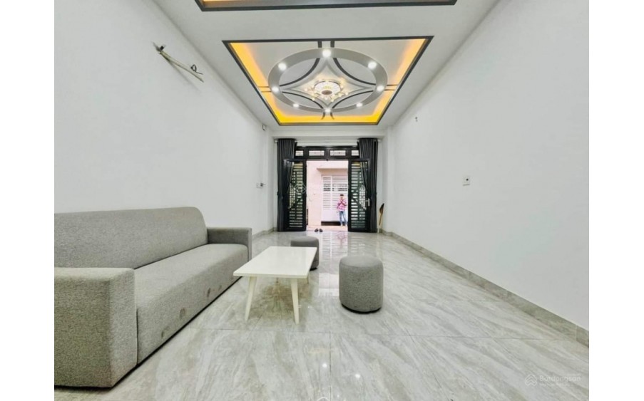Bán nhà 4 tầng hẻm xe hơi, DT 4x14m Thích Quảng Đức, Phú Nhuận, giá 10,2 tỷ, có thang máy