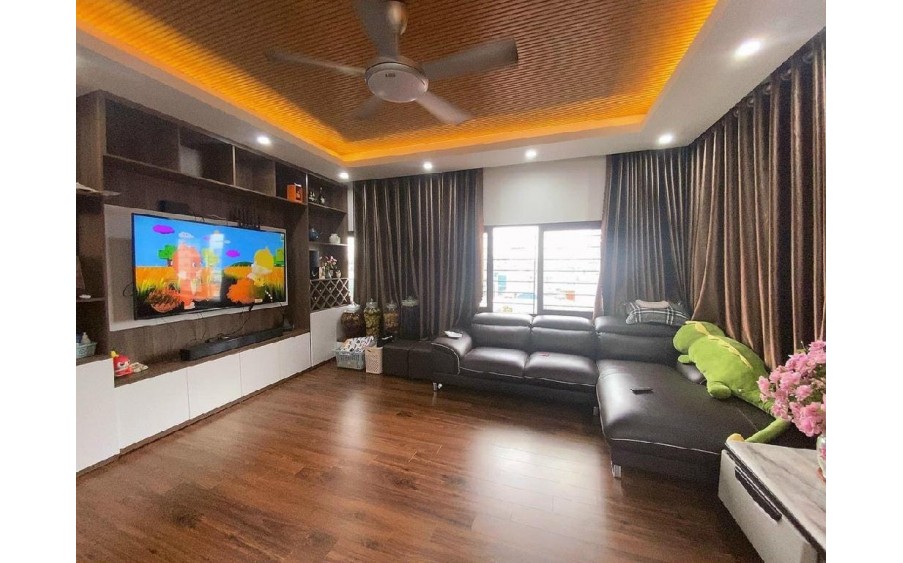 Bán nhà Khương Trung, siêu dòng tiền, thang máy xịn sò, 16 phòng khép kín, doanh thu trên 1.2 tỷ/ năm giá chỉ 11.5 tỉ