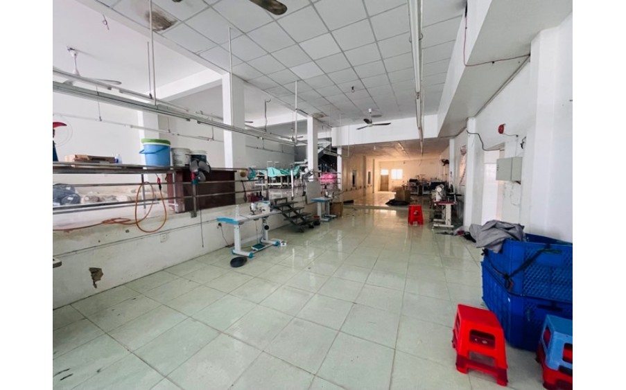 Bán Tặng nhà 5 Tầng MT 5,4m Hẻm Xe Tải  Sát Lê Văn Khương, Thới An  Chỉ 60 TR/m2