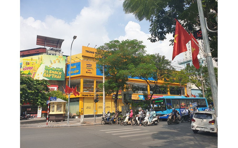 Bán nhà khu vực Thái Hà- Yên Lãng- Nguyễn Văn Tuyết- Đống Đa. Dt 60m2, 4T, mặt tiền 4m. Giá 18.25 tỷ (TL)