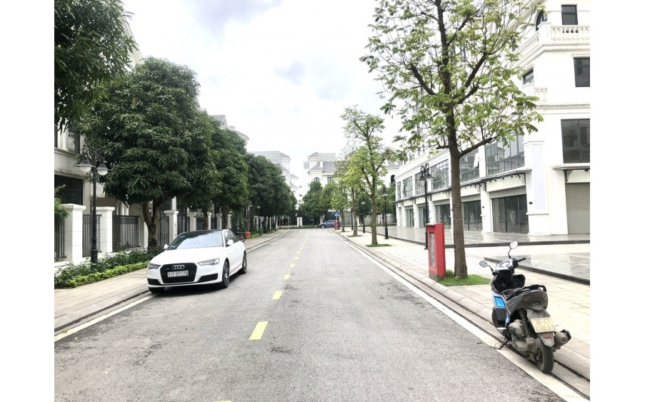 Liền kề Sao Biển xây 70m2/sàn, đường thông gần Biển, giá 1x tỷ Vin Gia Lâm (0985941715)