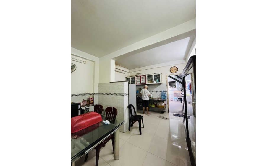Bán nhà mặt tiền kinh doanh  Đông Hưng Thuận, quận 12(3.5*12), khu sầm uất, 3.6 Tỷ