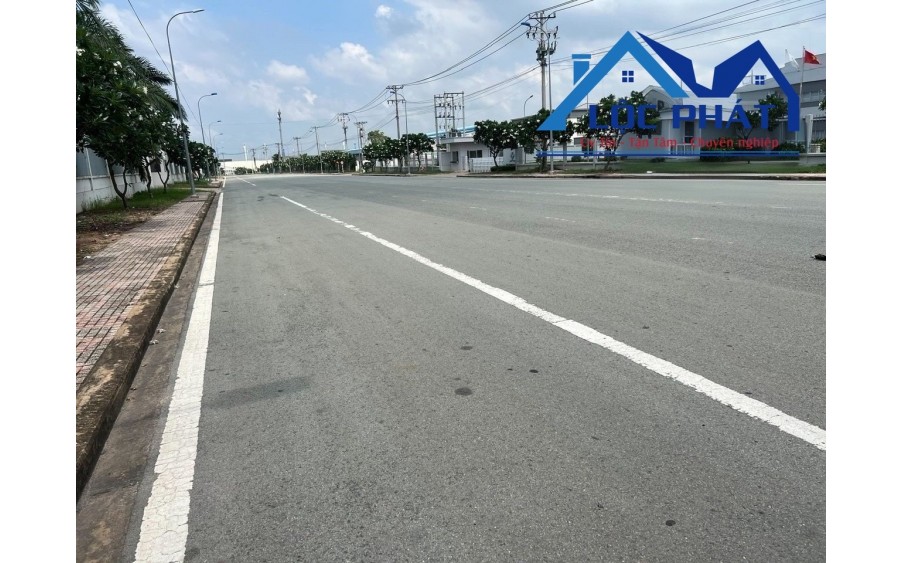 bán xưởng giá rẻ KCN Trảng Bom 5000 m2 chỉ 18,5 tỷ