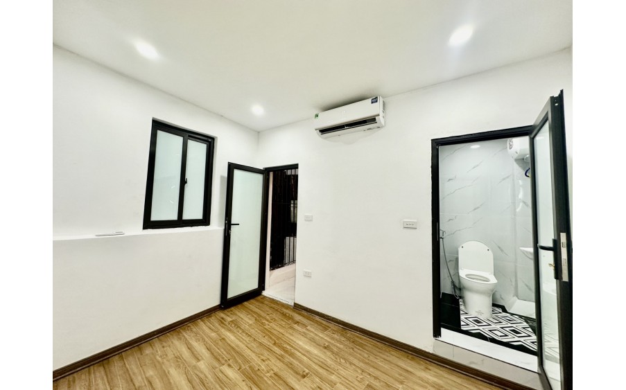 Chỉ duy nhất 1 căn phố Phúc Tân -Hoàn Kiếm 32m 4 tầng ba bước ra phố chỉ nhỉnh 4 tỷ lh 0817606560