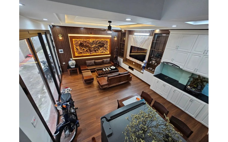 BÁN NHÀ ĐẸP ÁI MỘ,37M2,5 TẦNG, MẶT TIỀN 7.2M, 7.3 TỶ.LONG BIÊN.GẦN PHỐ-NGÕ NÔNG- Ô TÔ QUA.